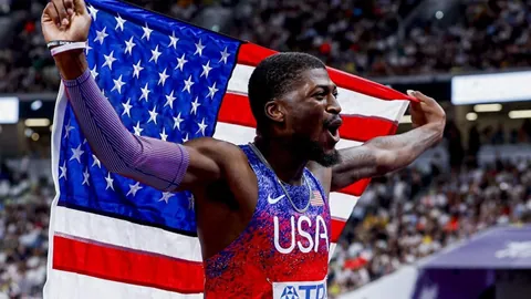 快船遭火箭逆转四连胜中断，塔图姆36分10板绿军轻松击败篮网